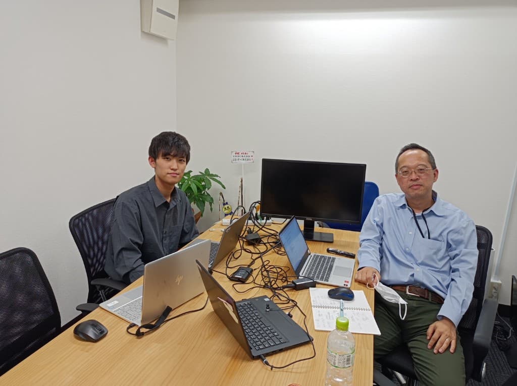 社会人(打ち合わせ)